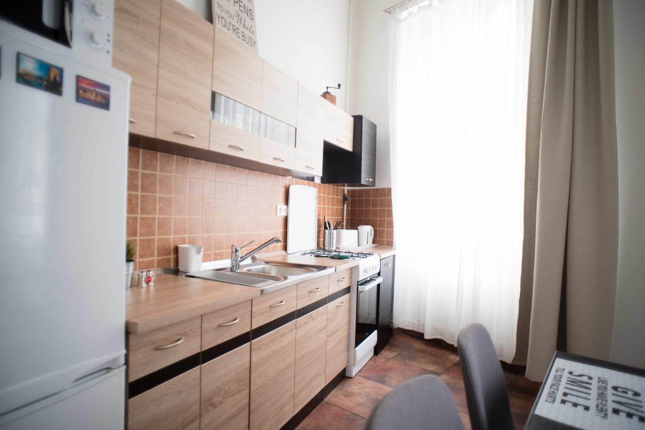 Castle Trees Apartment ブダペスト エクステリア 写真
