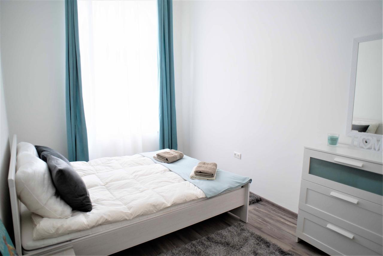 Castle Trees Apartment ブダペスト エクステリア 写真